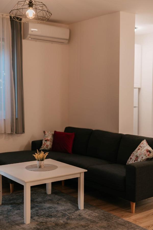 Bell Tower Apartment Мостар Екстериор снимка