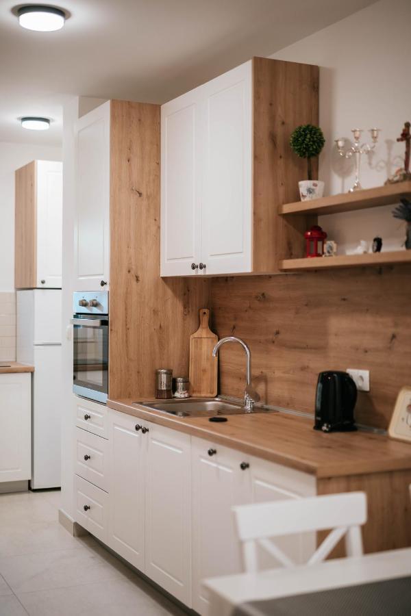 Bell Tower Apartment Мостар Екстериор снимка